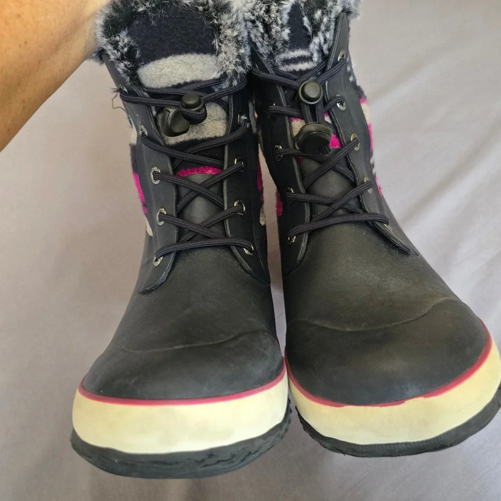 Bogs Kids Arcata Stripe Waterproof Winter Boots 4 Stripe Faux Fur -40F Rated